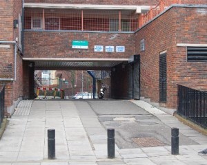 Bemerton - Coatbridge entrance walkway